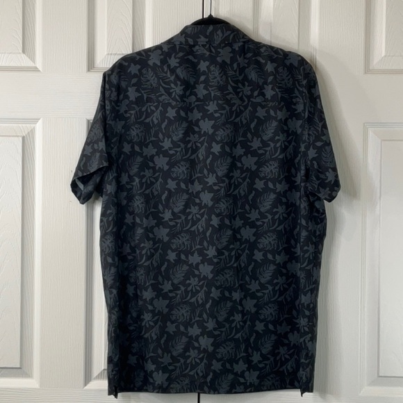 All In Motion - Men's Resort Shirt Size L - Picture 9 of 10